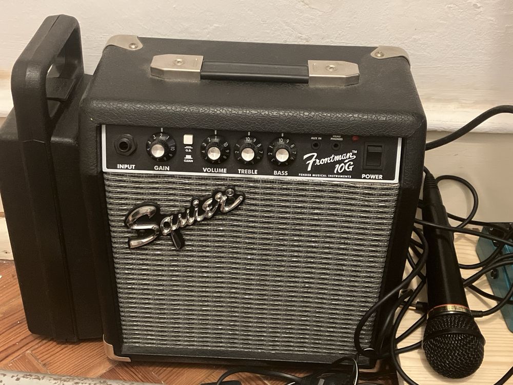 Amplificador Squier Frontman 10G