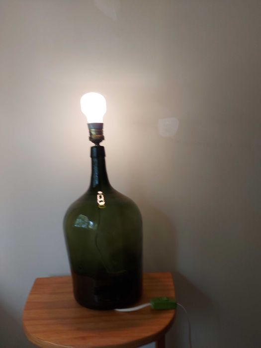 Taças Vintage em Vidro Decorativo  e Candeeiro