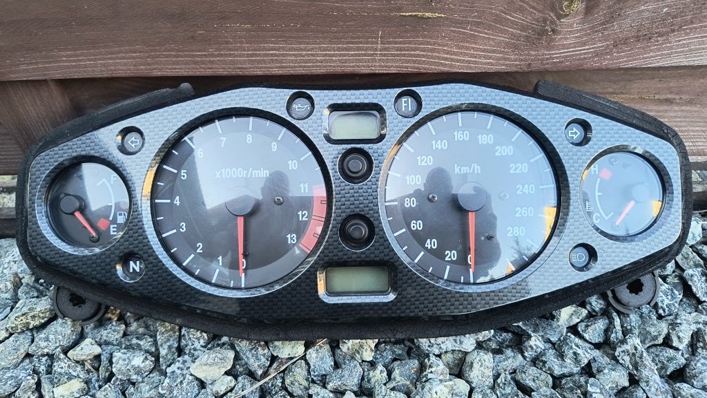 Licznik hayabusa 2001 GSX-R 1300 idealny stan