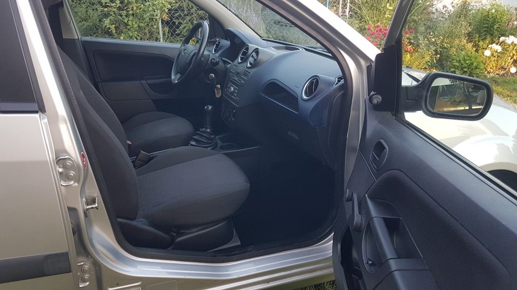 Ford Fiesta 1.3b-2006r-Klima-