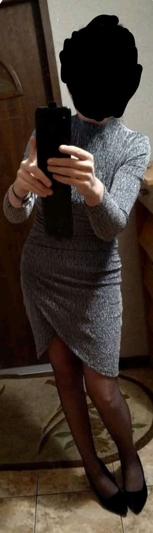 Elegancka sukienka ze srebrną nitką