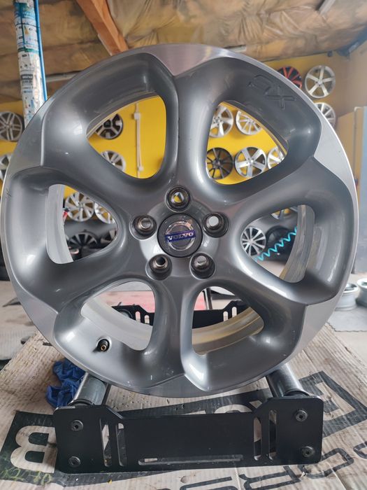 Felgi Alufelgi 5x108 7J 18 Cali ET 49 | Volvo XC 60 XC 90 S40 V50