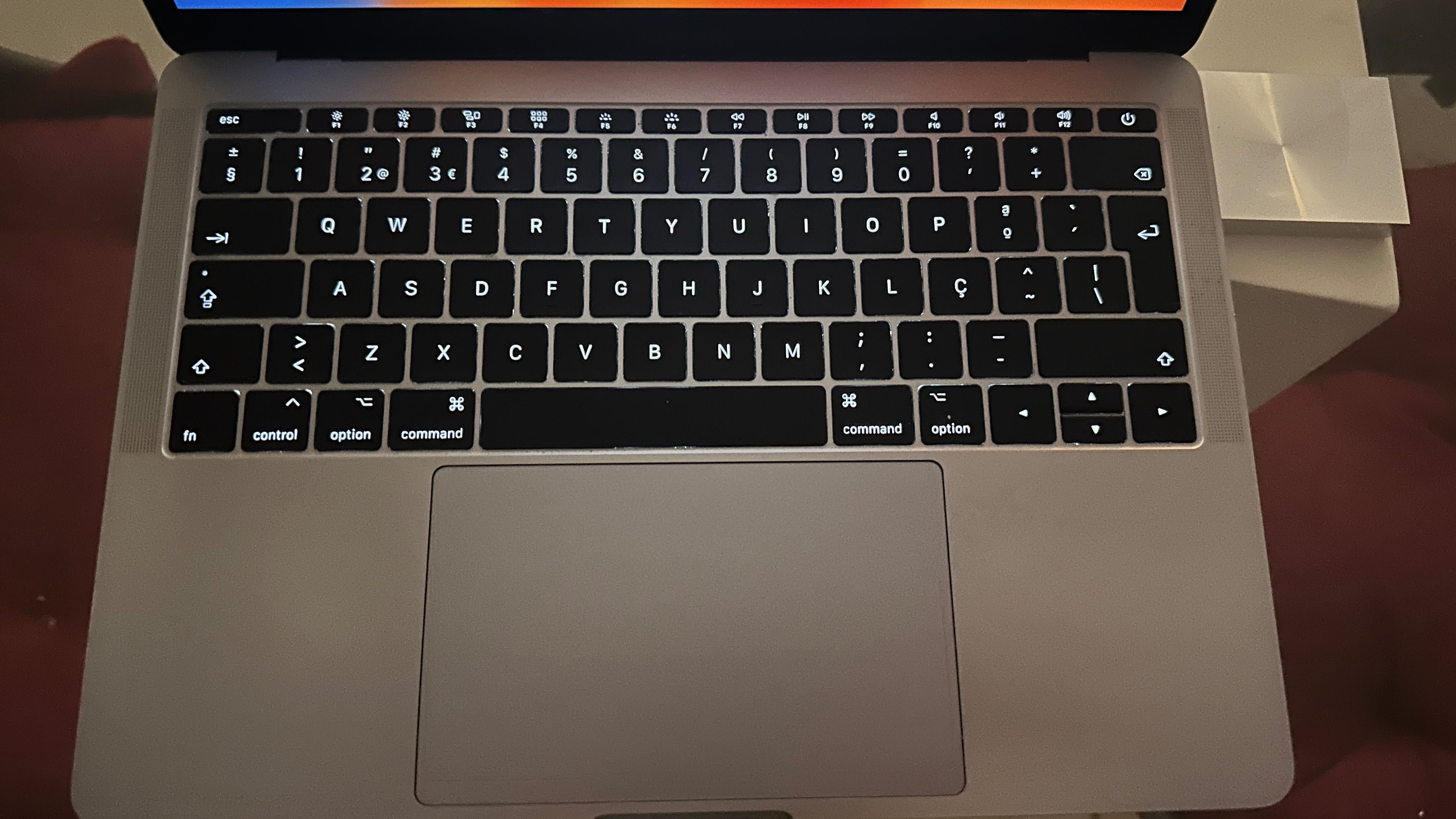 MacBook Pro (13 polegadas, 2017, duas portas Thunderbolt 3)