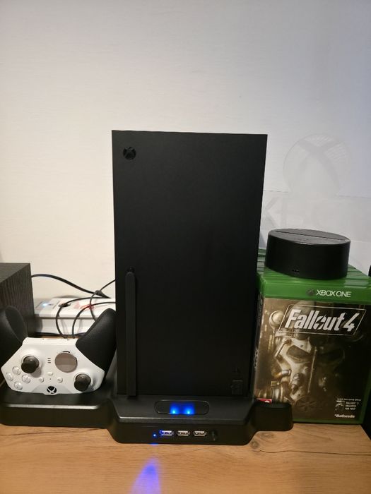 Konsola Xbox series X 1TB ZESTAW