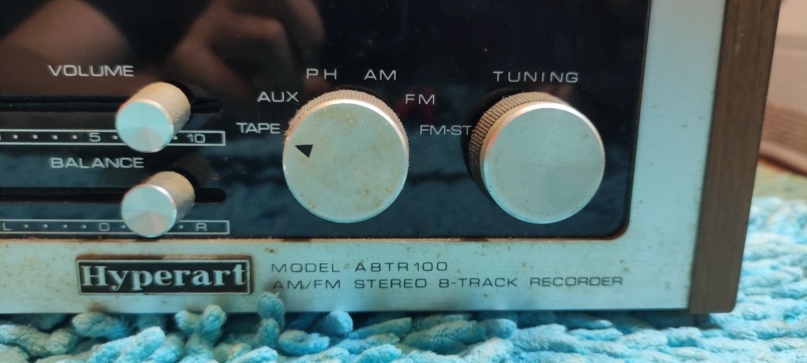 Rádio com leitor de cartuchos Hyperart