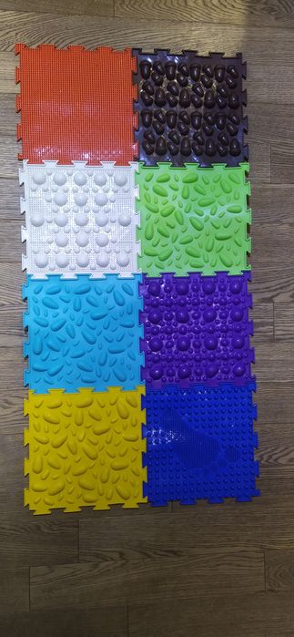 Ортопедичні масажні розвиваючі килимки.Ортопедические массажные коврик