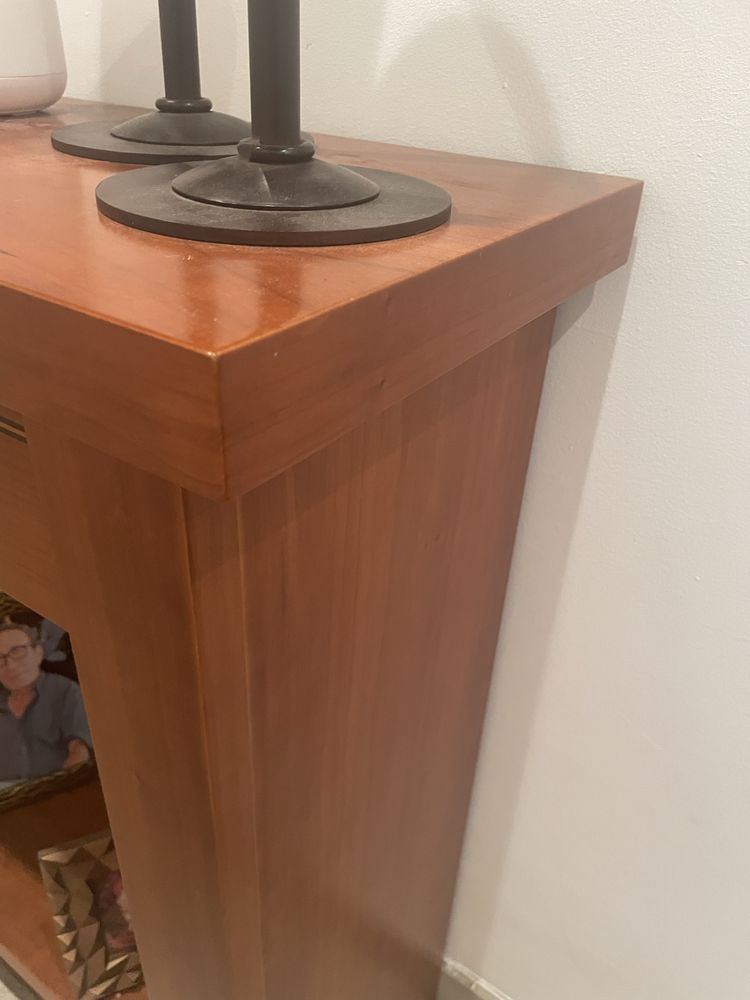 Consola Cerejeira