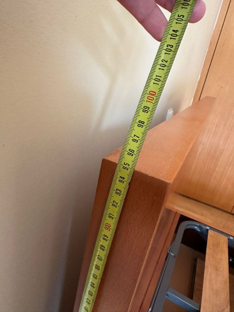 Cama de solteiro com estrado elevatório