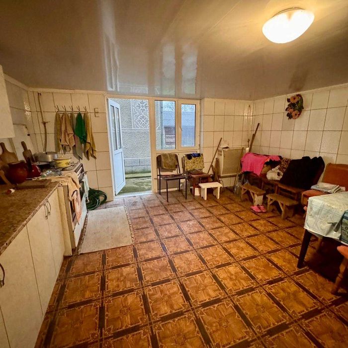 продаж будинку село Нижнів