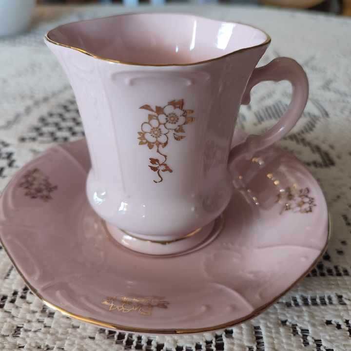 Różowa porcelana - filiżanka sygnowana JSK czechosłowacja