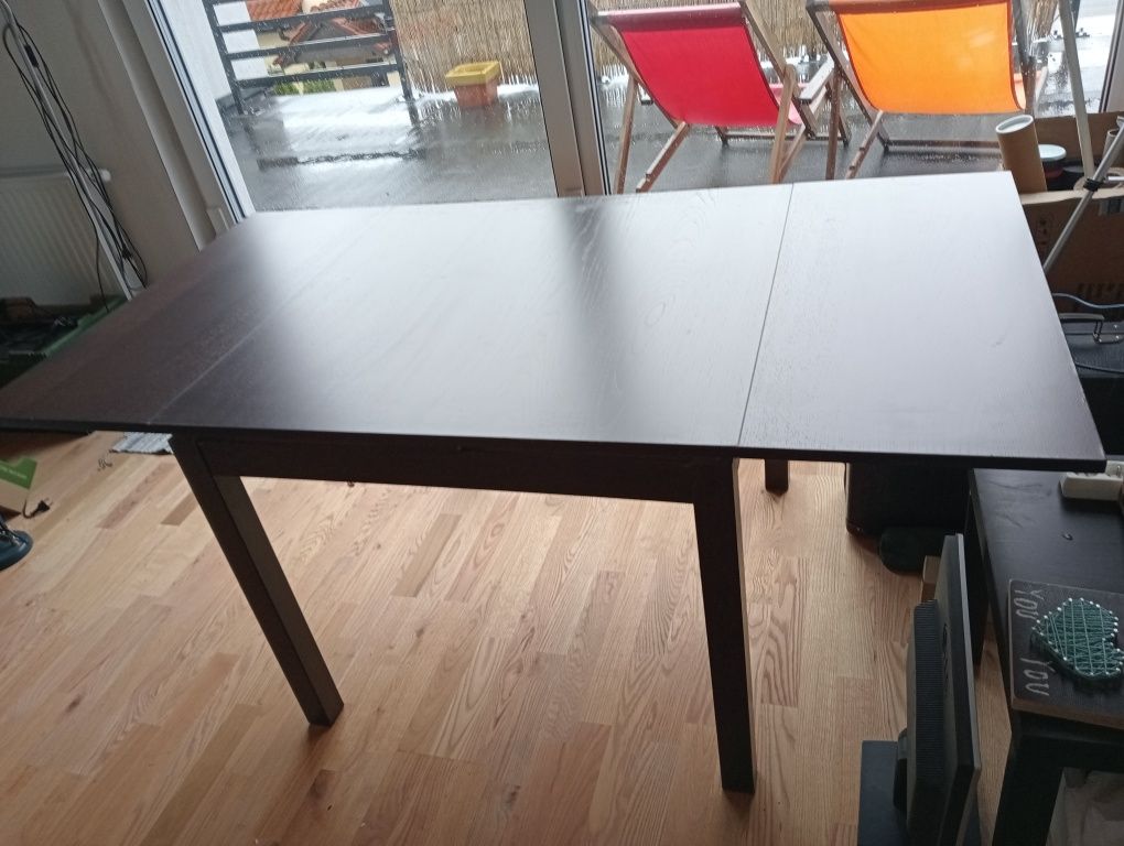 Stół Ikea Bjursta