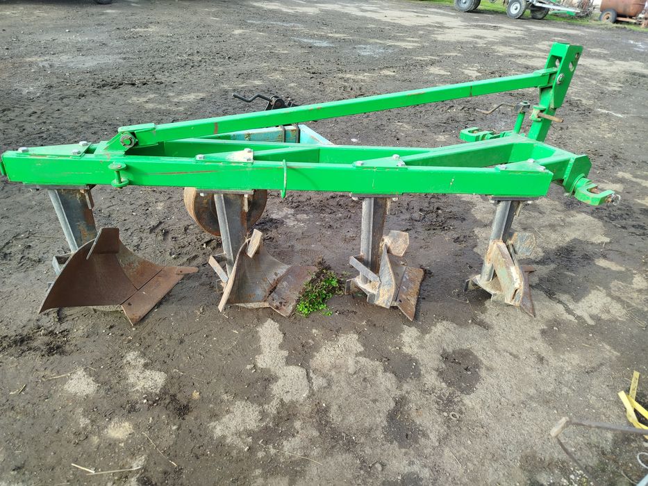 Продам плуг Bomet 4х30