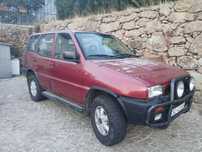 Ford Maverick / Terrano longo 7 lugares ac