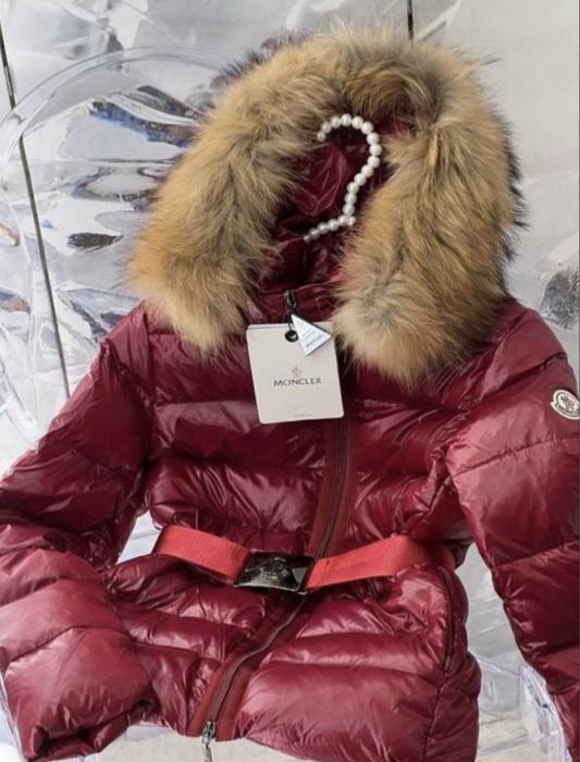 Moncler Tatie женские пуховики натур мех XS,S,M
