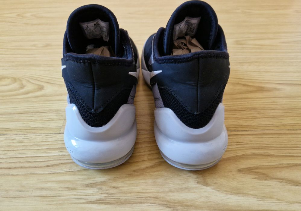 Кросівки баскетбольні Nike Air Max Impact 41 розмір (26см) Original