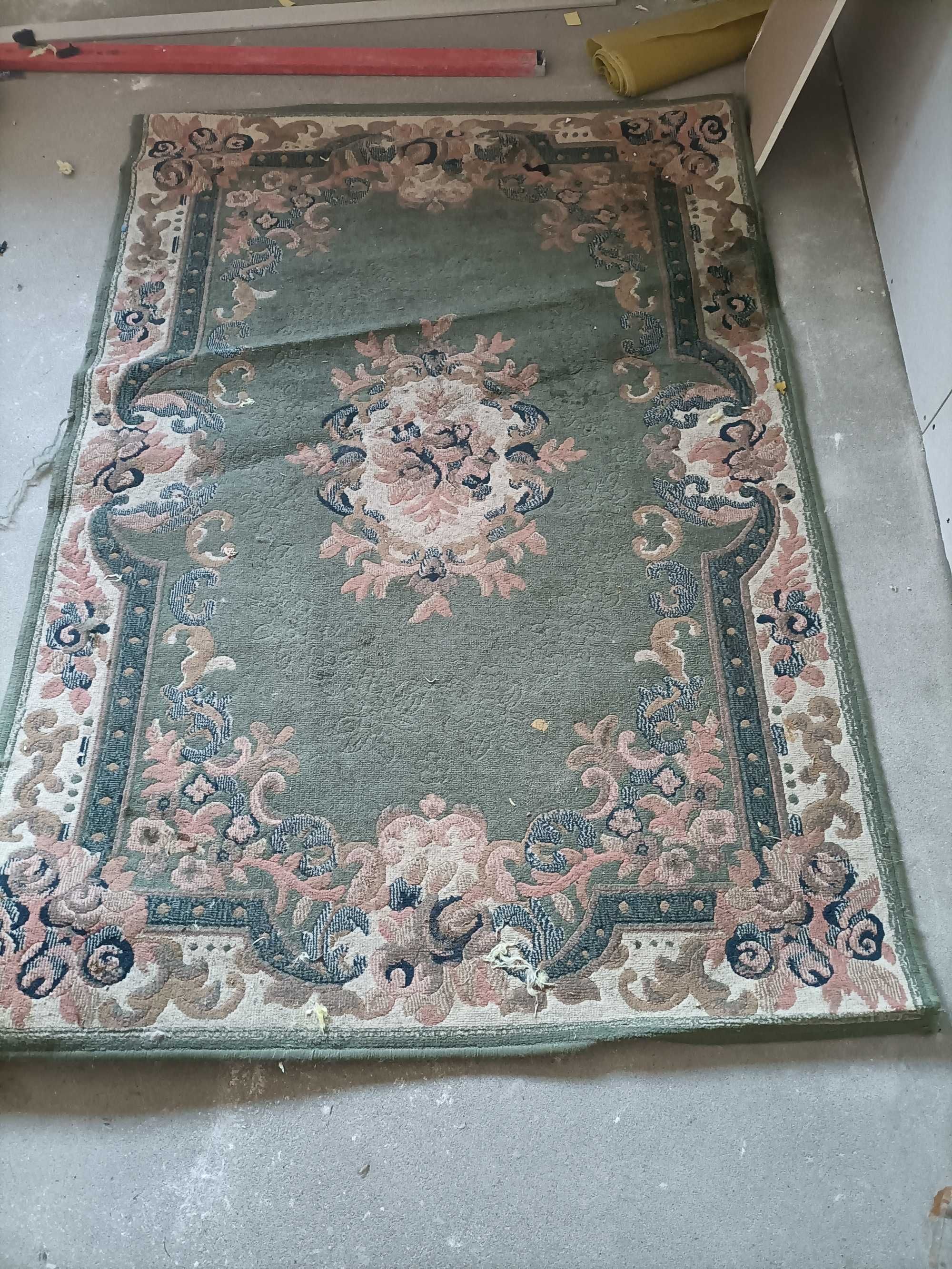 Mały dywan do pokoju/ na działkę (do wyprania) 113x167