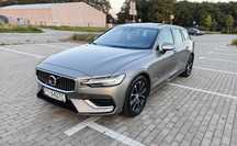 Volvo V60 2.0 163KM B3 Momentum Business 2021