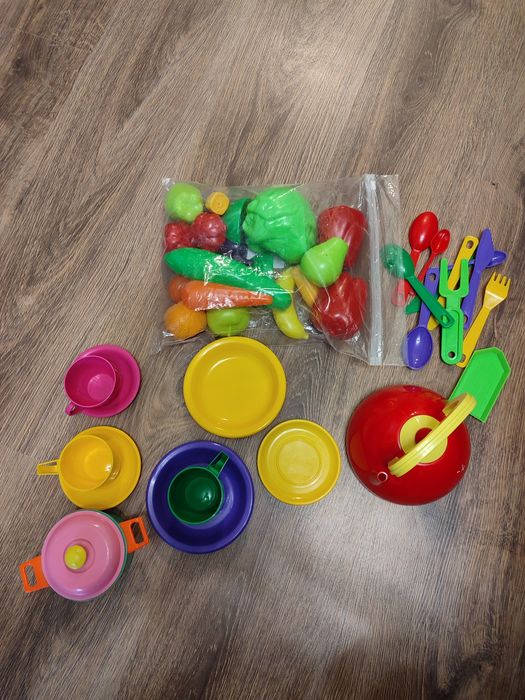 Дитяча посудка, іграшковий посуд