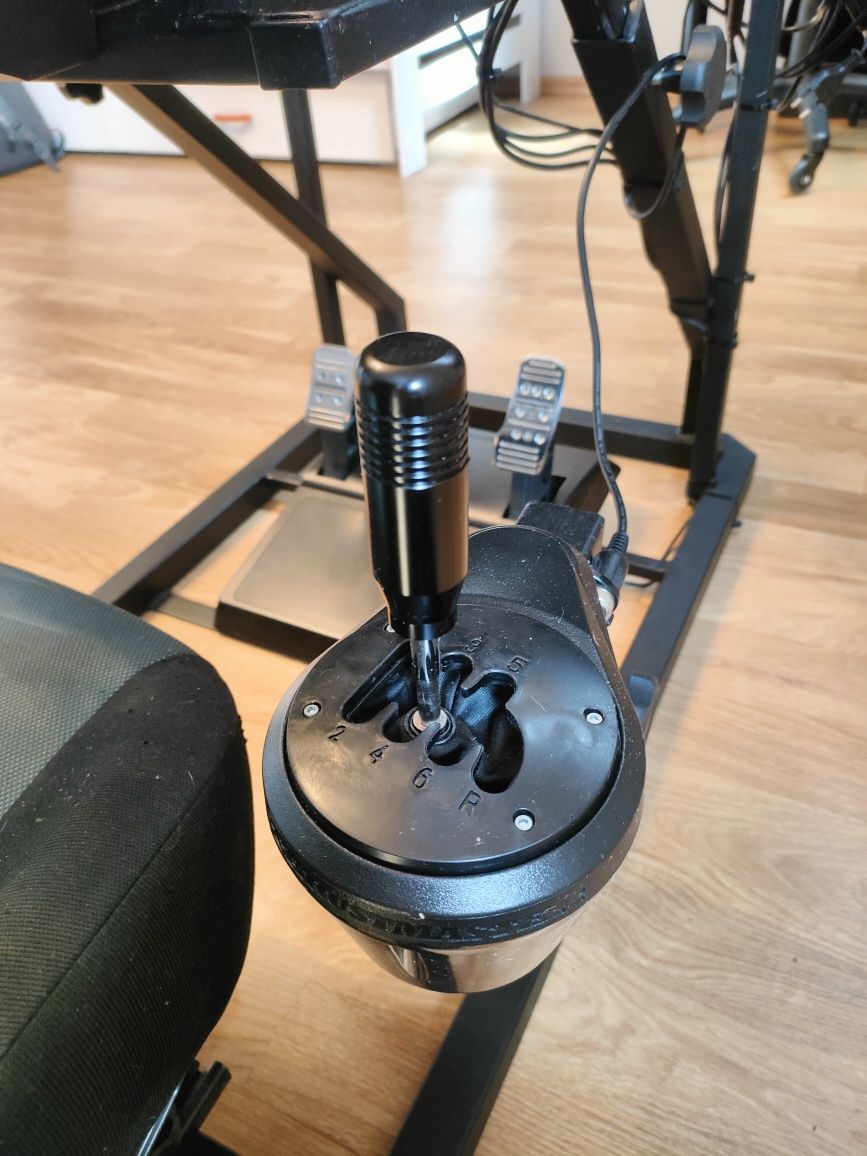 Stanowisko SimRacing thrustmaster TX Leather edition i shifter TH8A