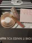 Zestaw. Nars, Charlotte Tilbury, Estee lauder. Palety do makijażu.