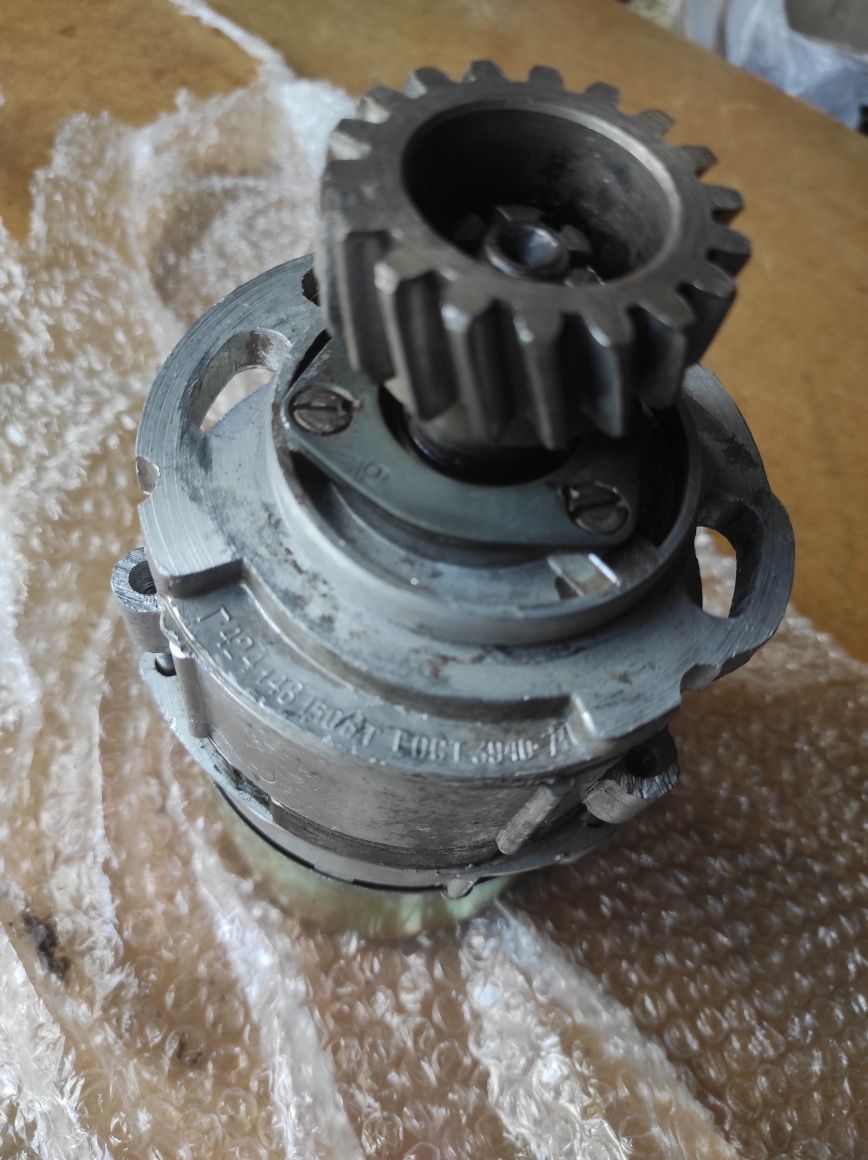 Oryginalny alternator 12v praktycznie nowy Dniepr Ural części silnik