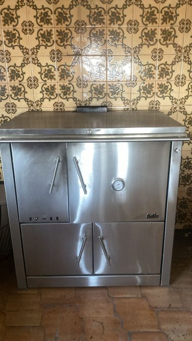 Fogão a lenha como novo