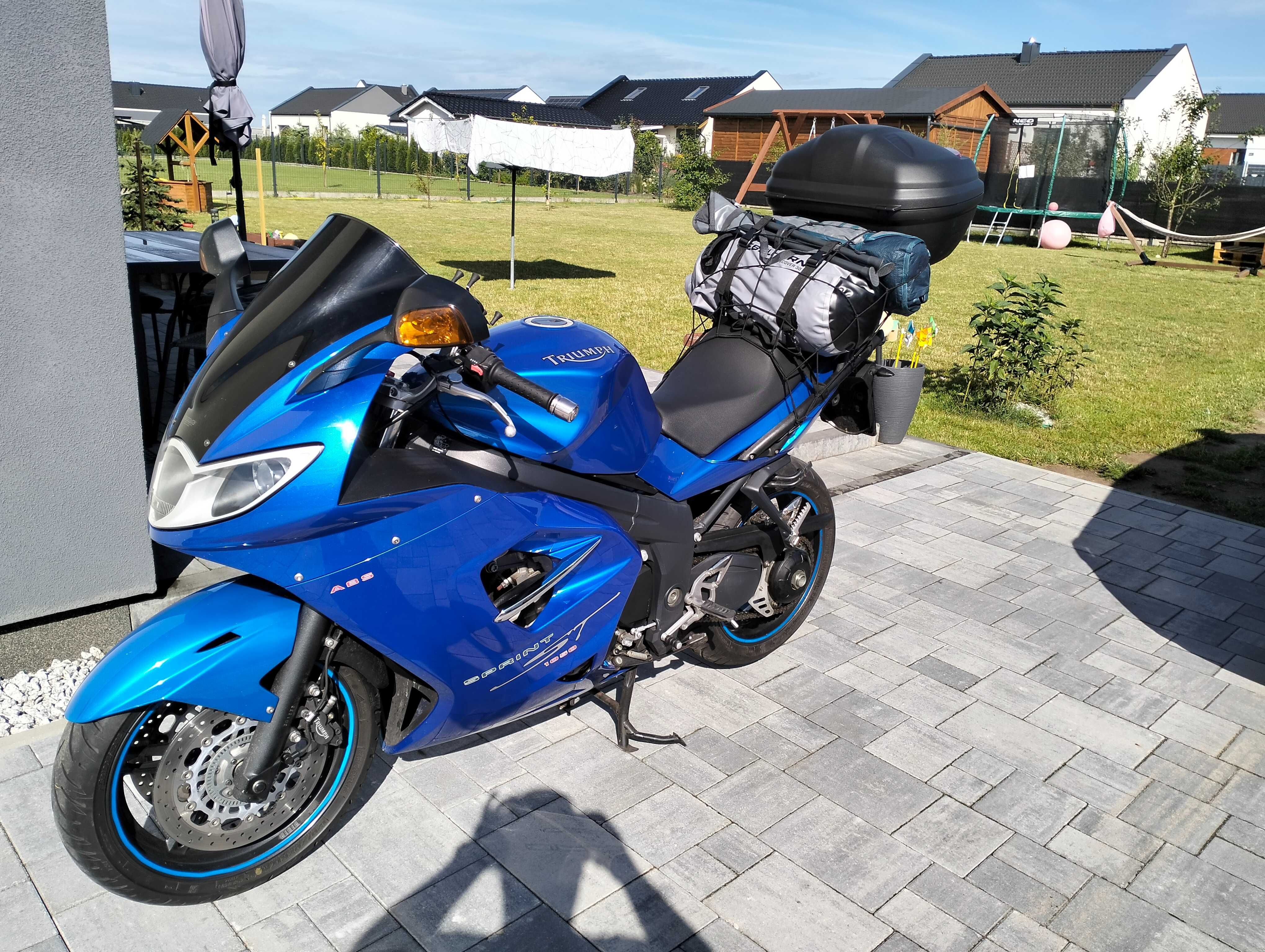 Triumph sprint 1050 st ABS