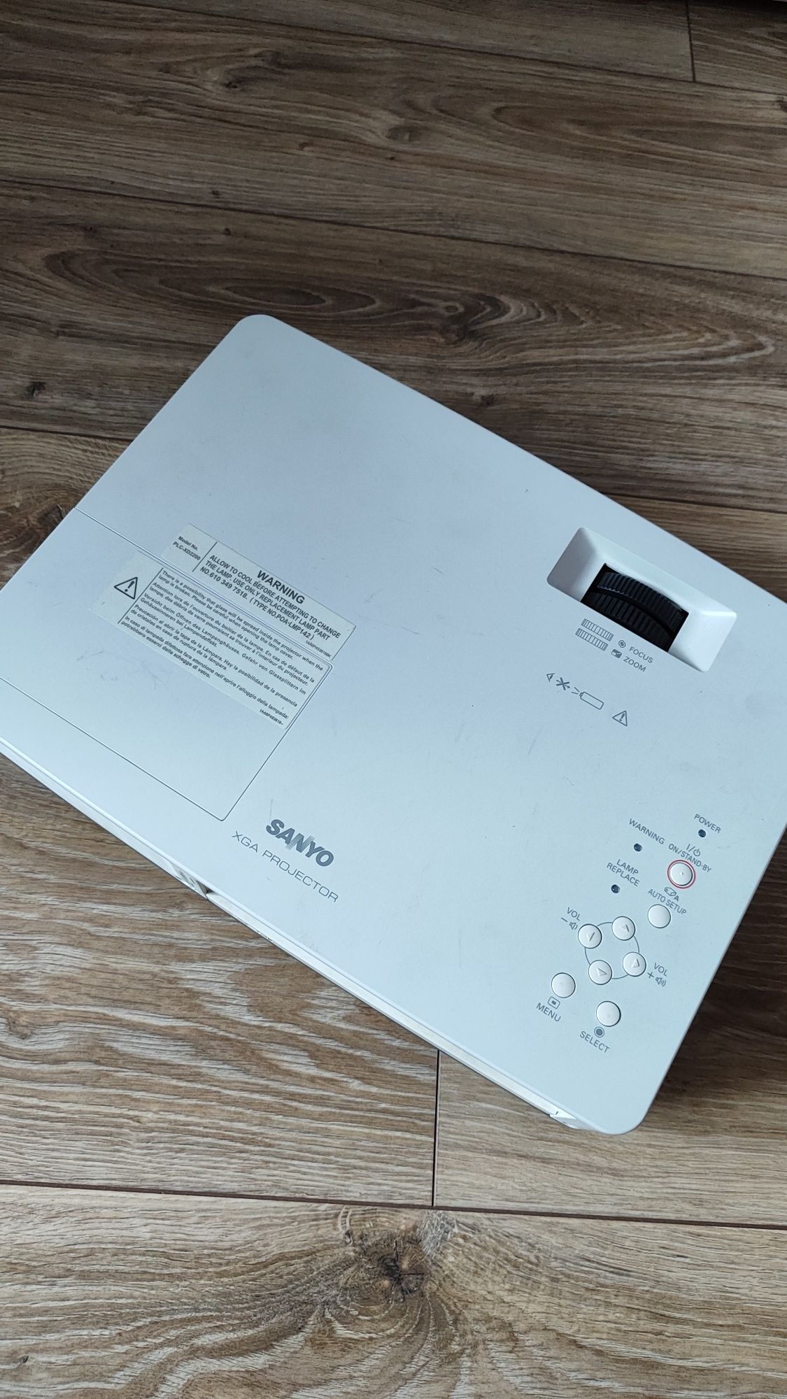 Projektor Sanyo PLC-XD2200
