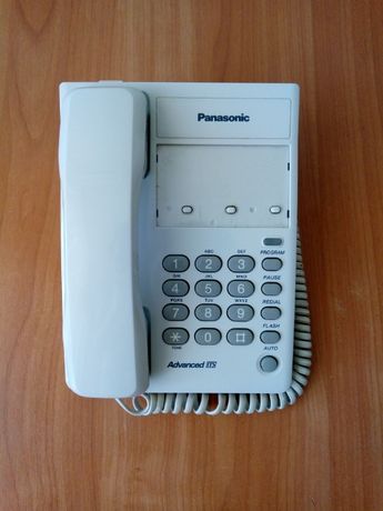 Телефон домашний "Panasonic KX-TS2361UAW".