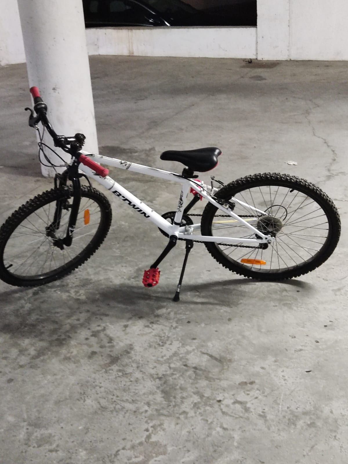 Bicicleta branca