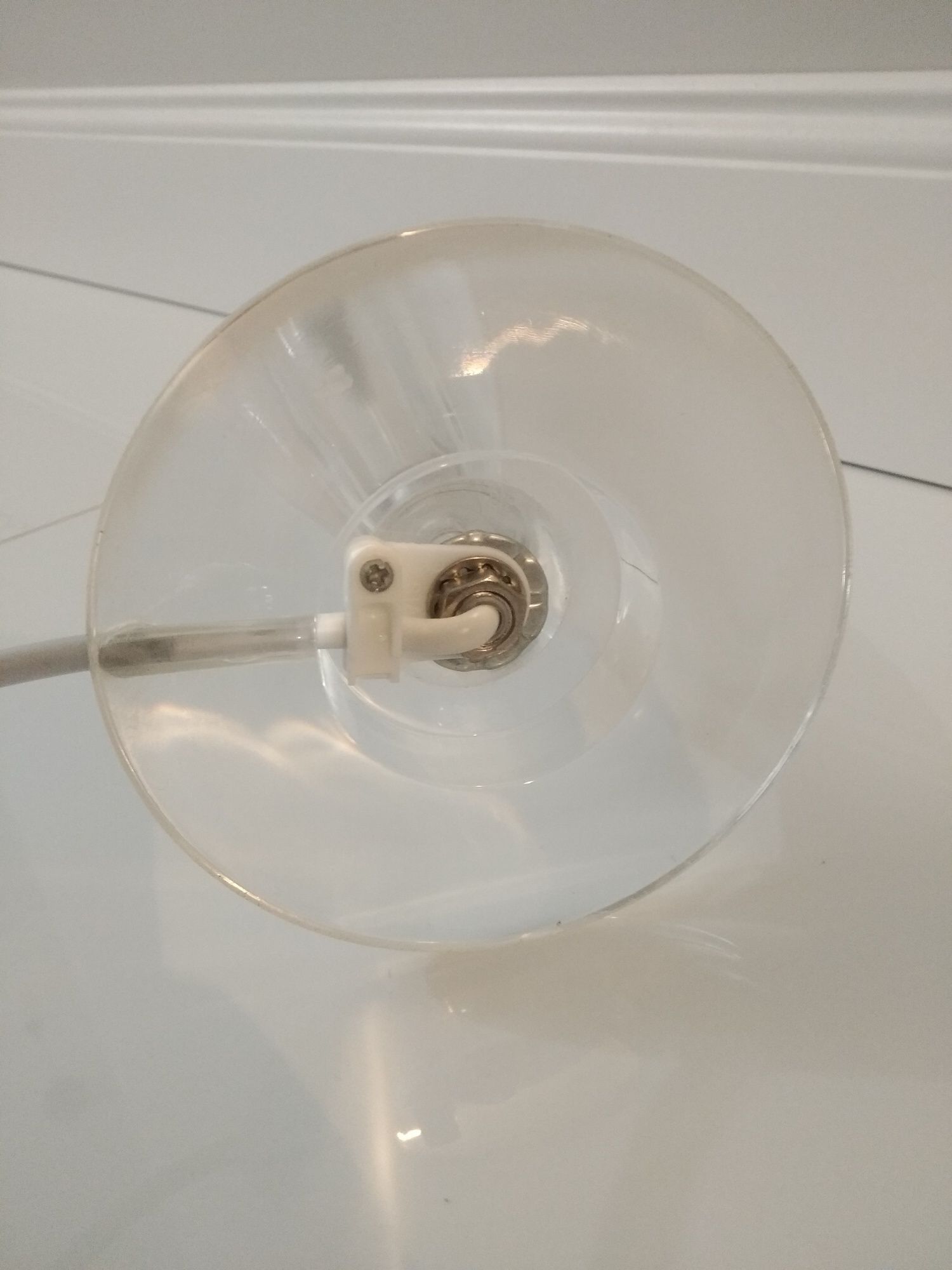 Lampa stojąca w stylu Glamour z kloszem.