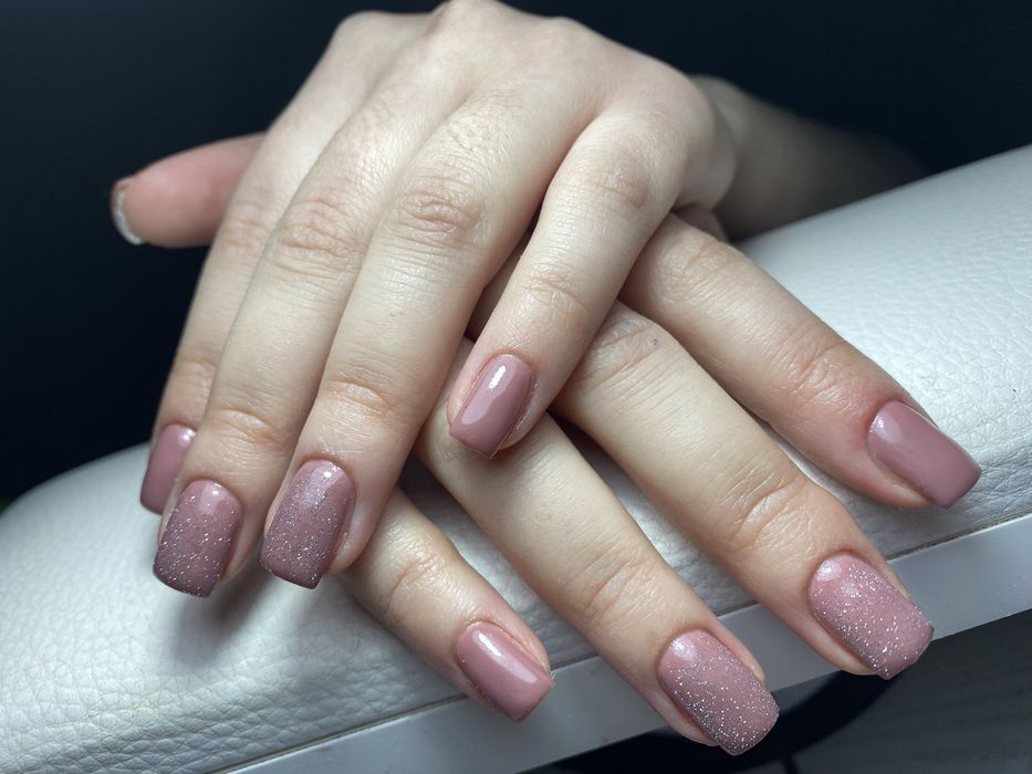 Манікюр 650 грн. Площа Космонавтів (Єреванська)