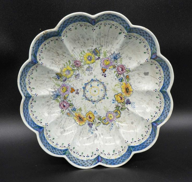 Prato Rendilhado em Faiança de Campolide