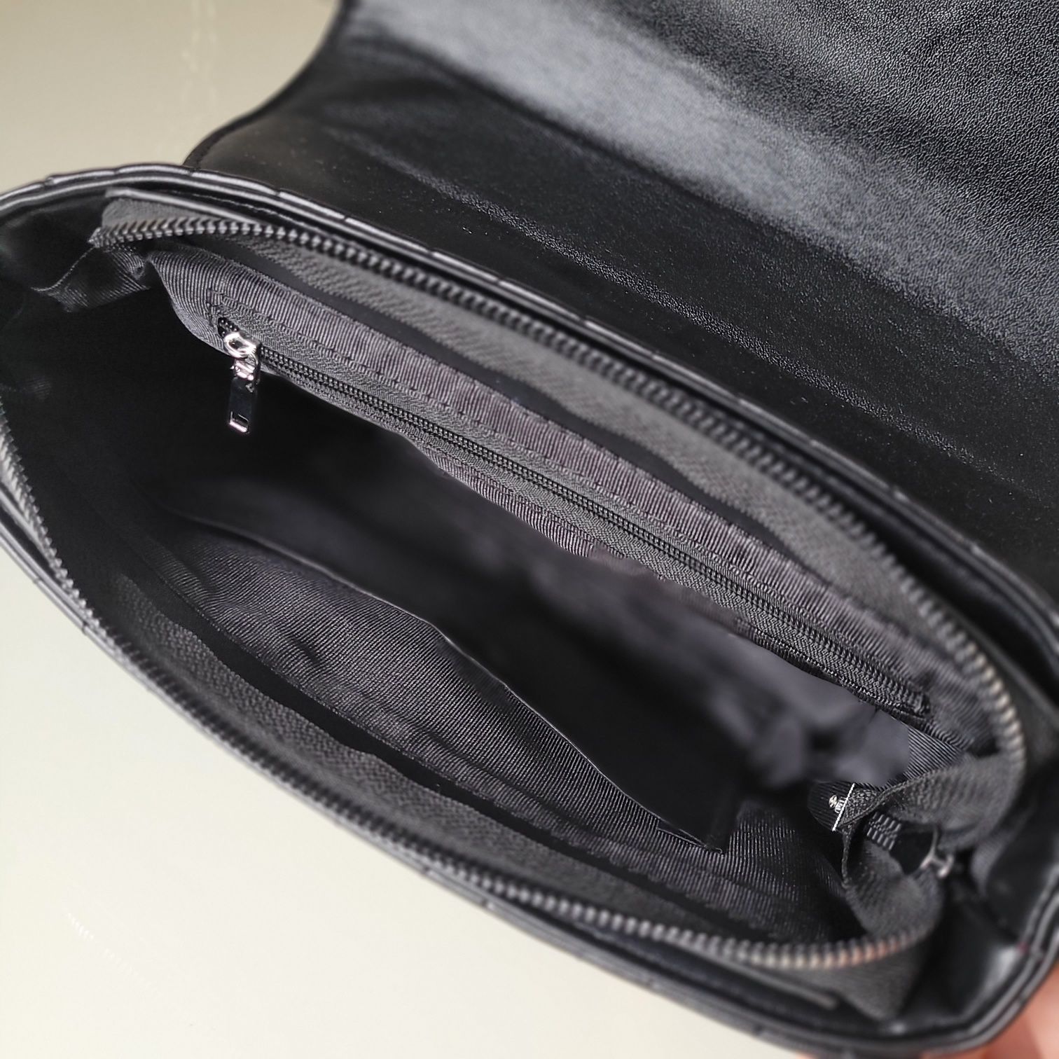 Женская стеганая сумка кроссбоди через плече на цепочке
