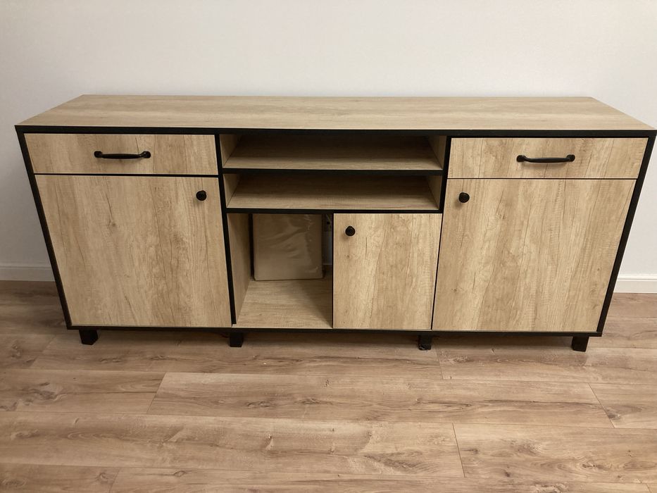 Szafka pod telewizor