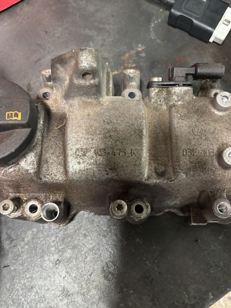 Pokrywa z walkiem 1.2tsi cbz