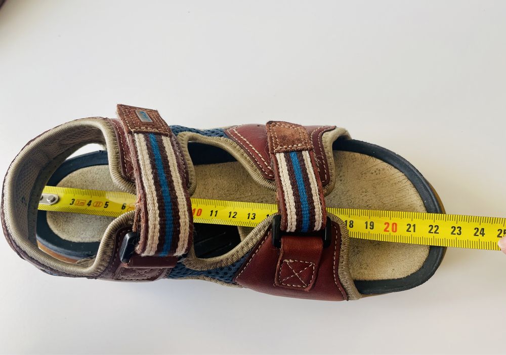 Clarks - sandały skórzane dla chłopca r. 34