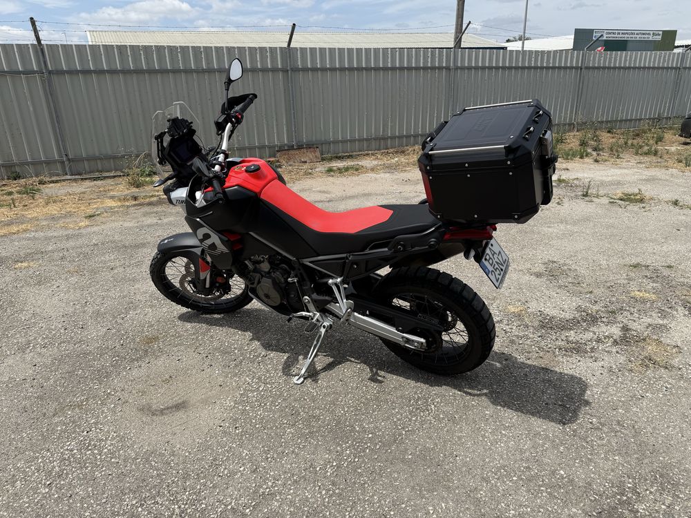 Aprilia tuareg 660