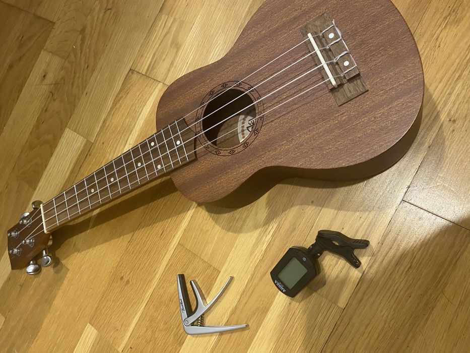 zestaw startowy ukulele koncertowe