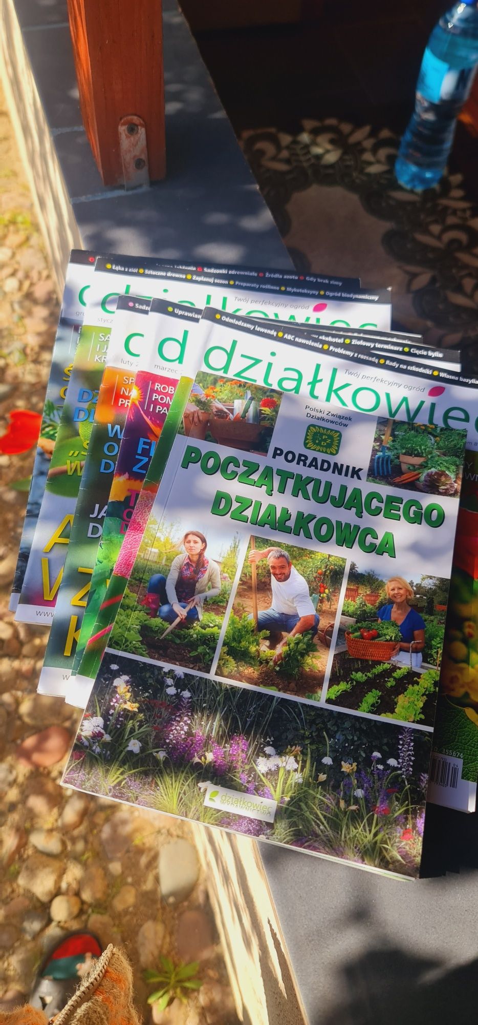 Magazyn działkowiec 6 numerów plus poradnik początkującego działkowca.