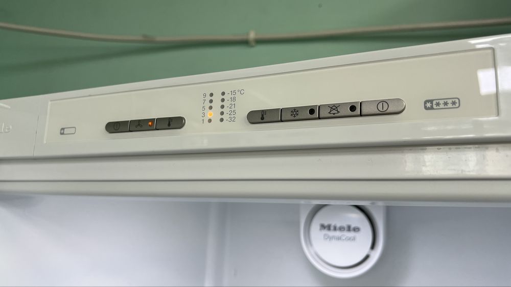 Холодильник Miele KFN 12924 SD-1