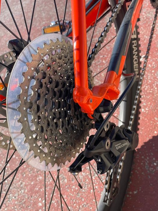 Cannondale TRAIL 5 Mountainbike. C/ Mudanças e travões Shimano. 
Como