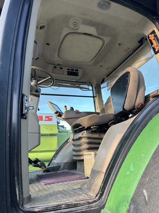 Трактор John Deere 8345R