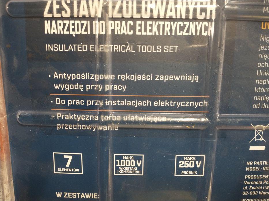 Nowy komplet narzędzi elektrycznych śrubokręty kombinerki