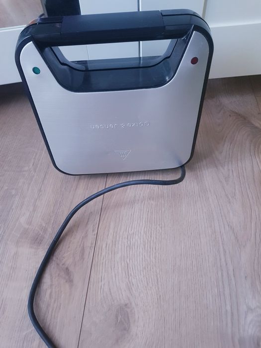 Opiekacz do kanapek marki Götze & Jensen typ SM531X.