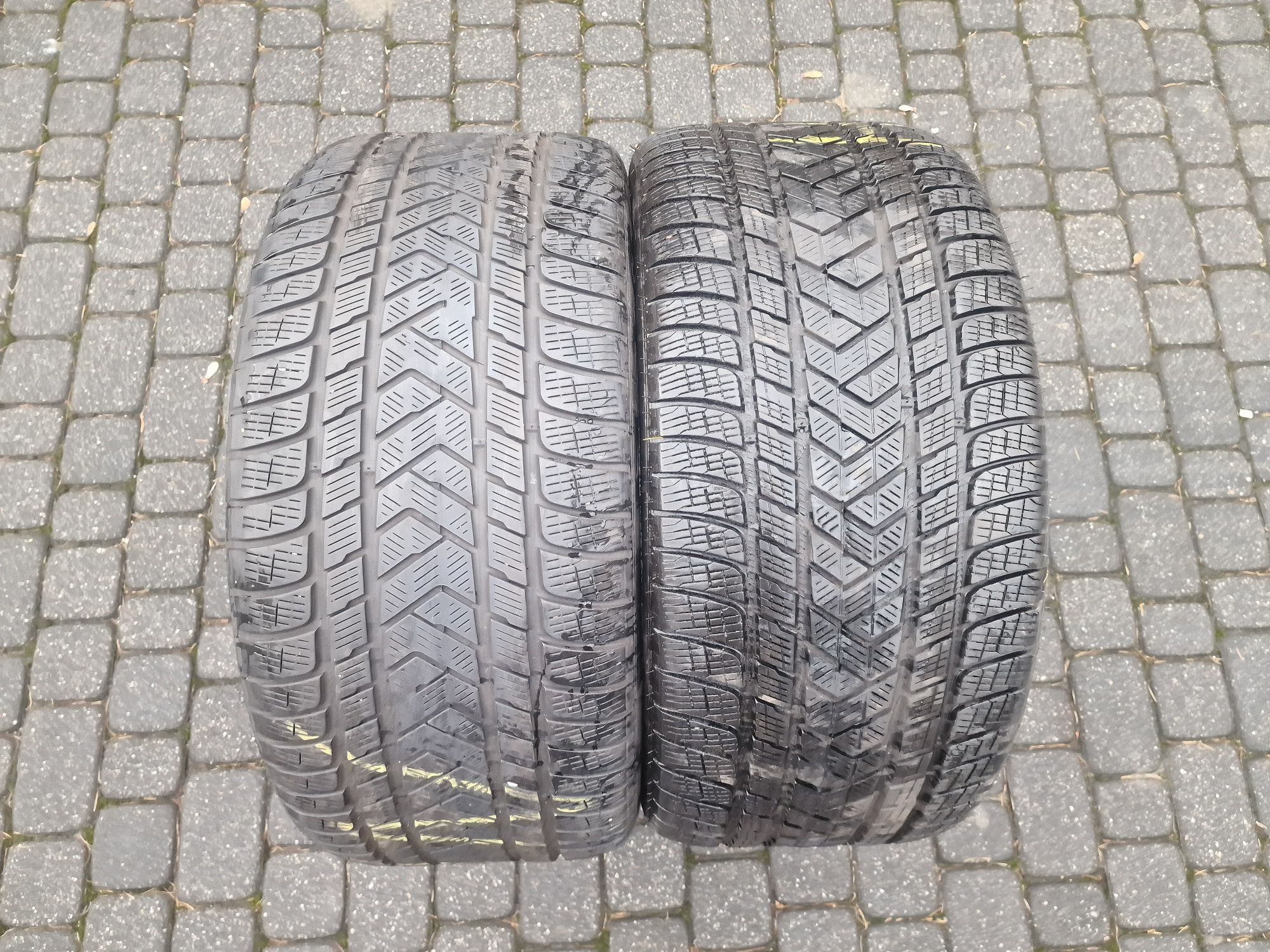 Opony Pirelli Scorpion Winter - 315/35/22 RSC