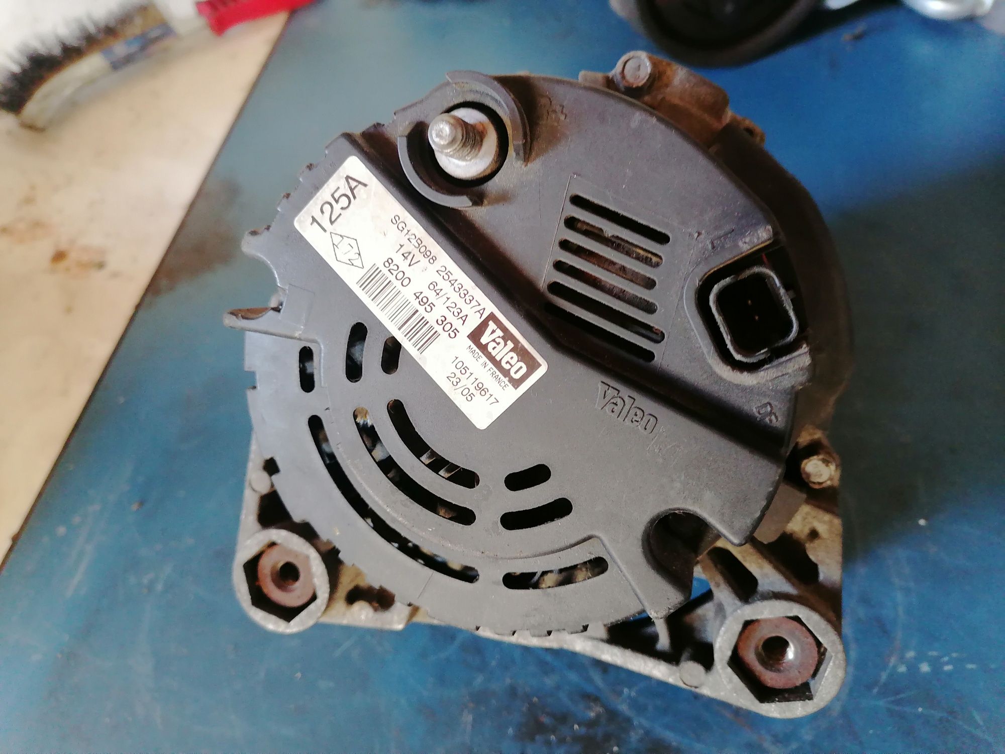 Alternator Renault Scenic 2 Megane 2 Laguna 2