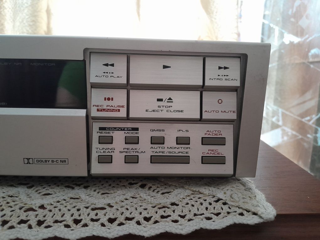Кассетная дека AKAI  GX-9  25 000