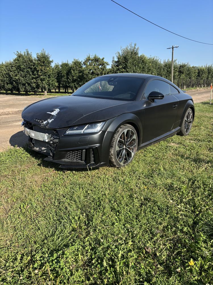 Audi TTS 8S 310km 2.0tfsi 19R quattro stronic virtual Lift matrix