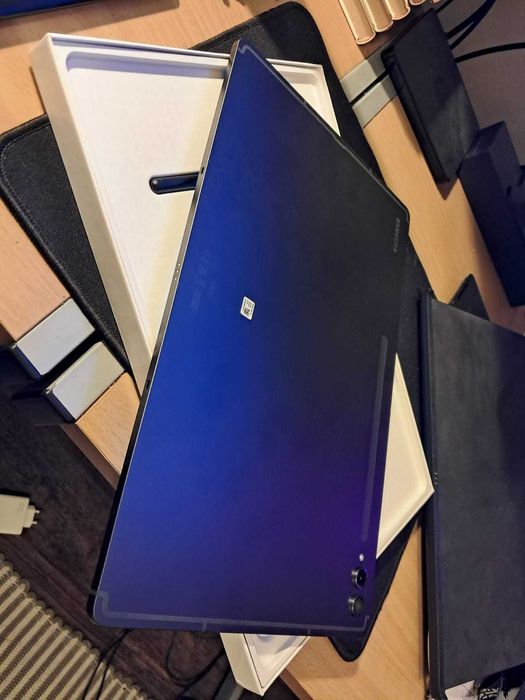 Samsung tab s9 ultra por Macbook pro m1